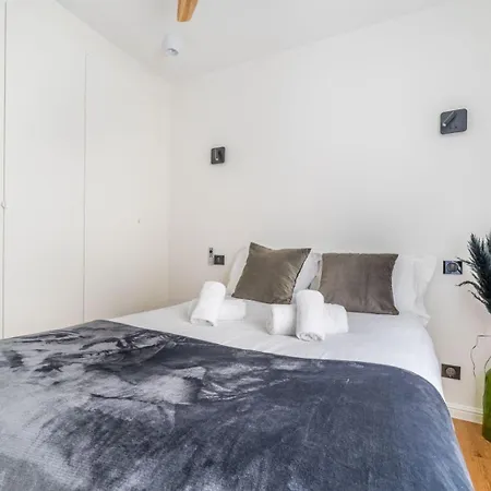 Cozy 5 * Paris